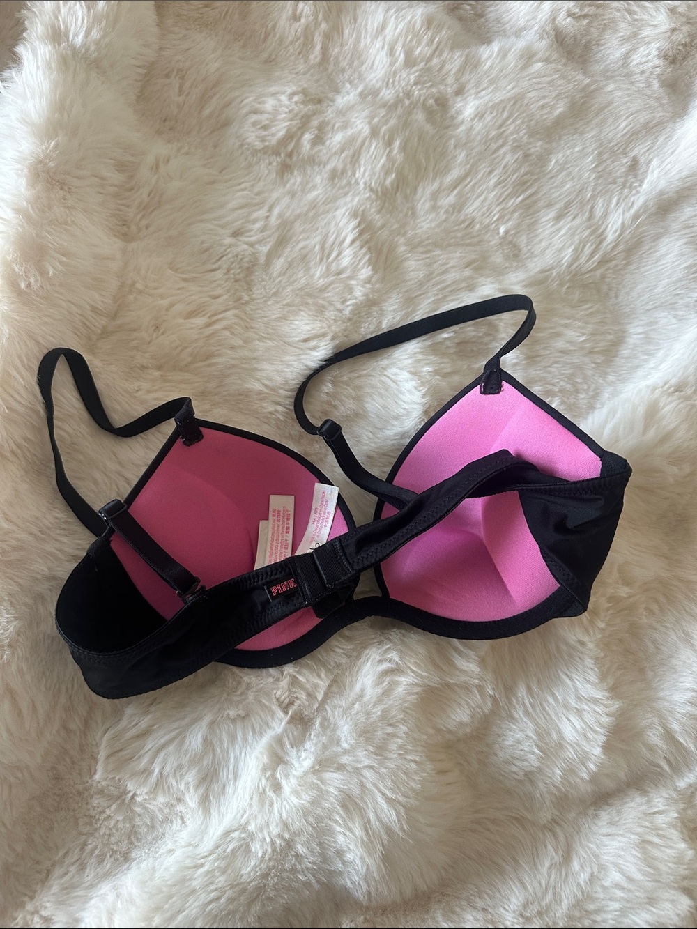 Victoria’s Secret PINK Black Push Up Bra - Picture 2 of 2